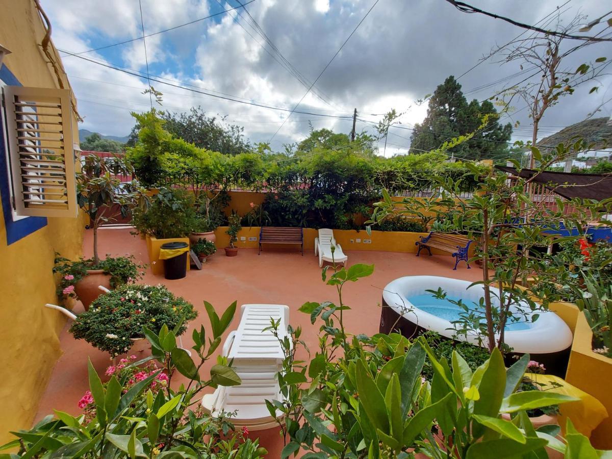 Casa Maestro Lelo - Acogedora Casa Rural Canaria Con Patios Y Jardines De Flores Лас-Пальмас-де-Гран-Канария Экстерьер фото