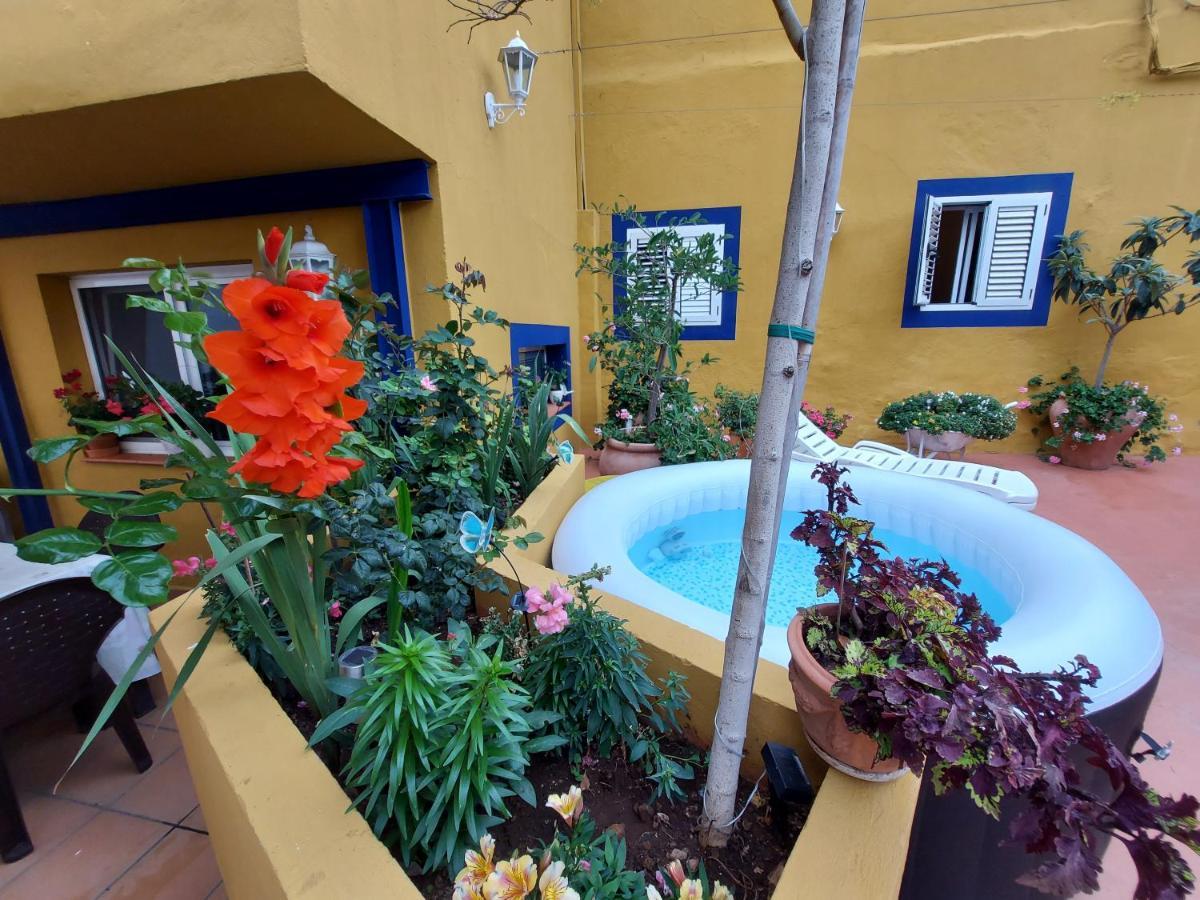 Casa Maestro Lelo - Acogedora Casa Rural Canaria Con Patios Y Jardines De Flores Лас-Пальмас-де-Гран-Канария Экстерьер фото