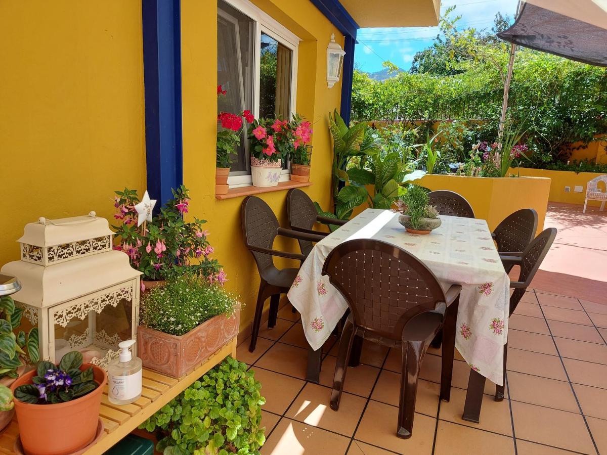 Casa Maestro Lelo - Acogedora Casa Rural Canaria Con Patios Y Jardines De Flores Лас-Пальмас-де-Гран-Канария Экстерьер фото